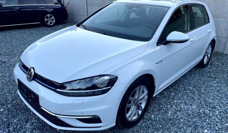 Volkswagen Golf full
