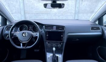 Volkswagen Golf full