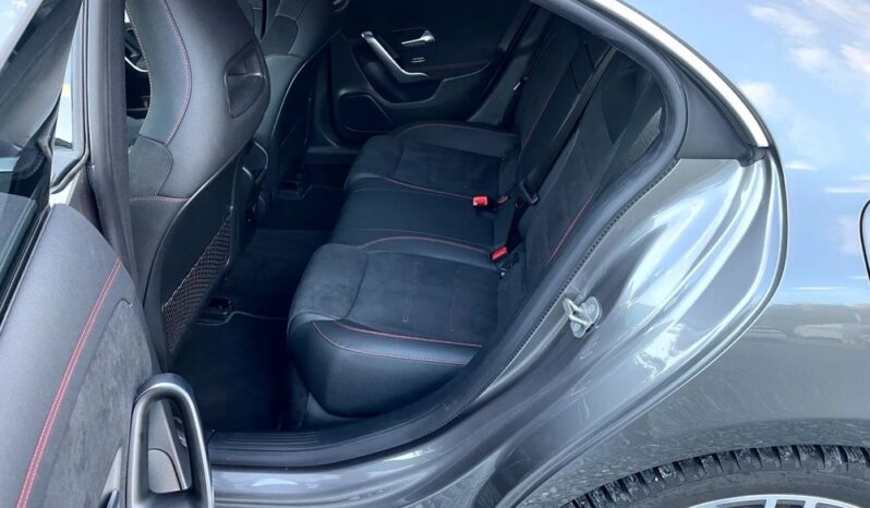 Mercedes-Benz CLA full