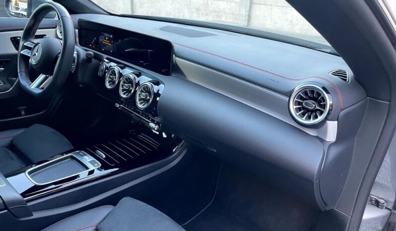 Mercedes-Benz CLA full